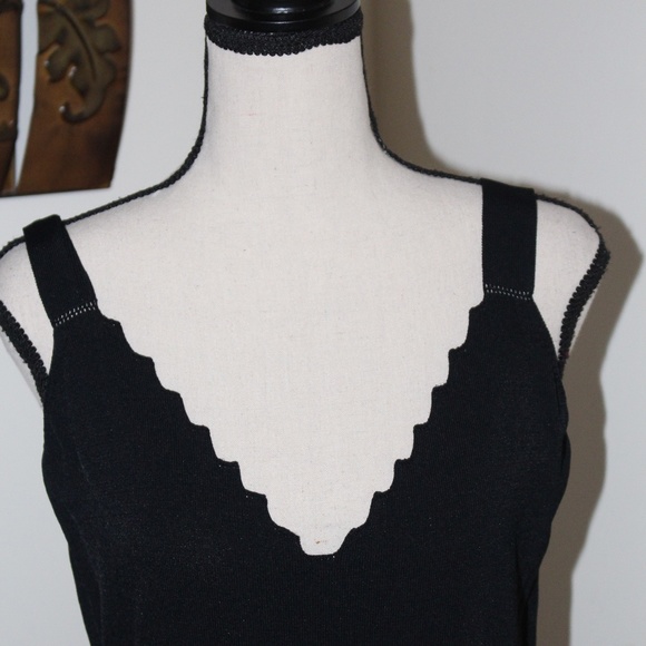 Max Studio, 2 piece dress and sweater - Picture 3 of 11